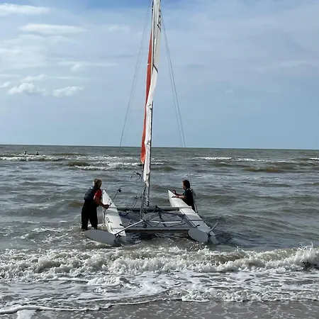펜션 Froukje Aan Zee 잔드보르트